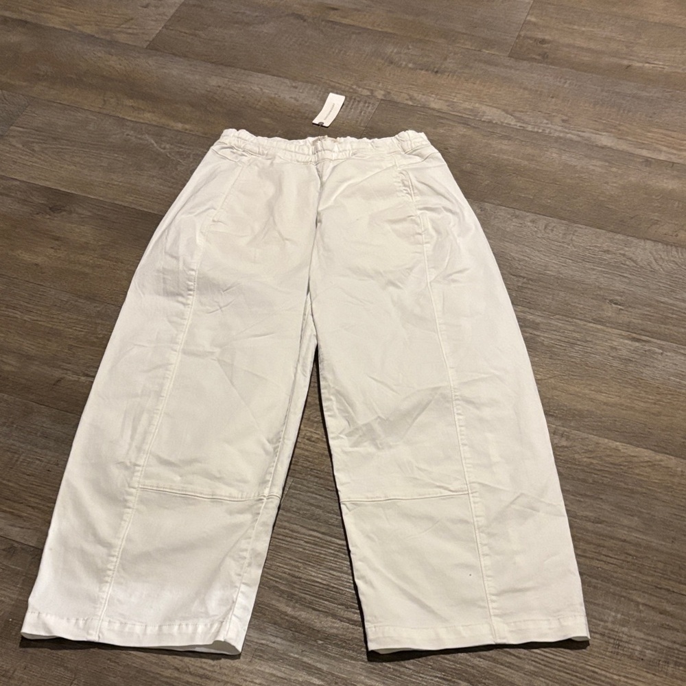 Wide Leg White Cropped Pants